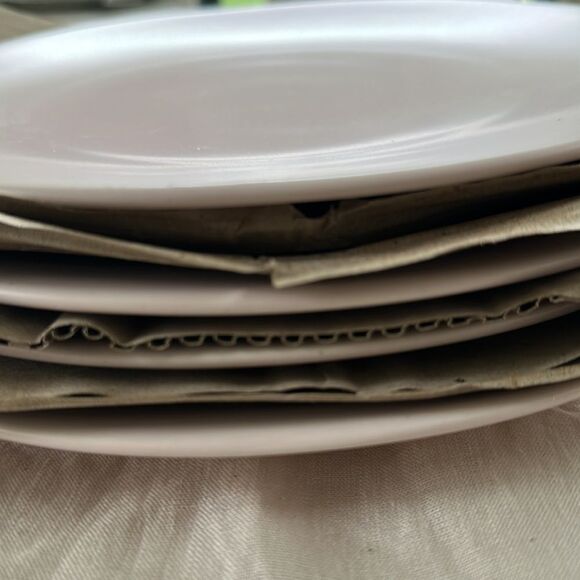 Fortessa Vitraluxe Dinnerware Heirloom Blush Dinner Plate (4) 10.5”D - Picture 3 of 5